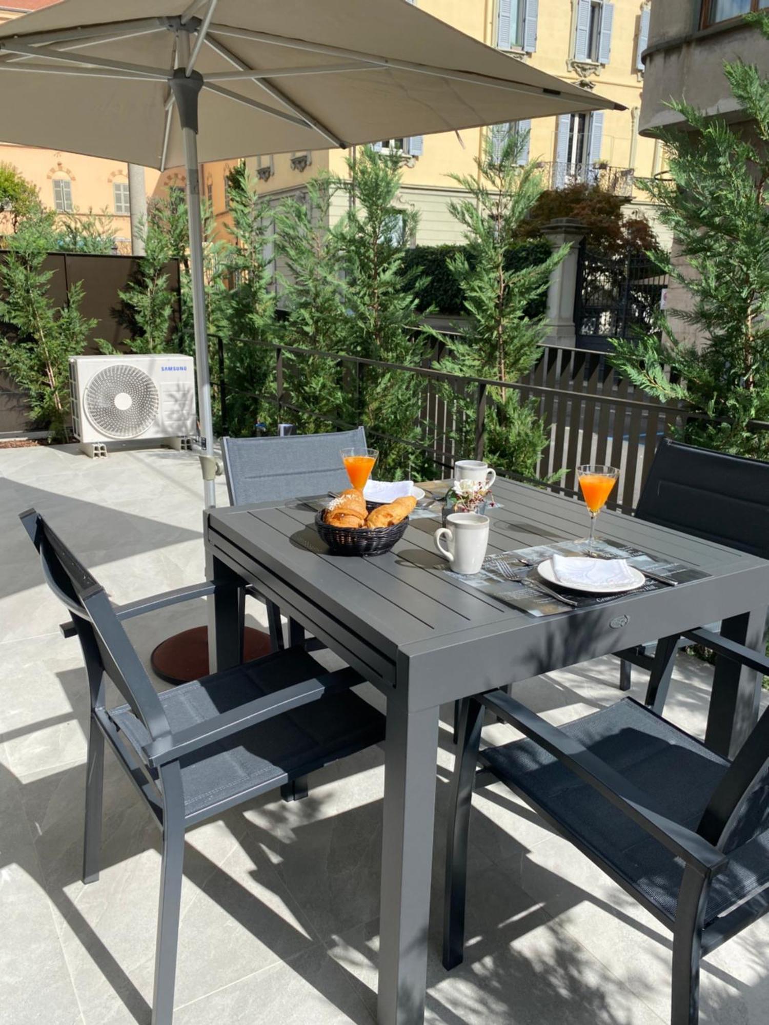 La Casa Di Gio: Piccolo Gioiello In Centro Como Exteriör bild