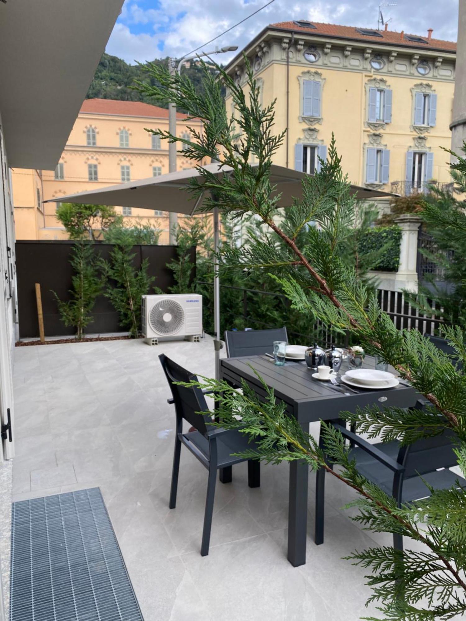 La Casa Di Gio: Piccolo Gioiello In Centro Como Exteriör bild