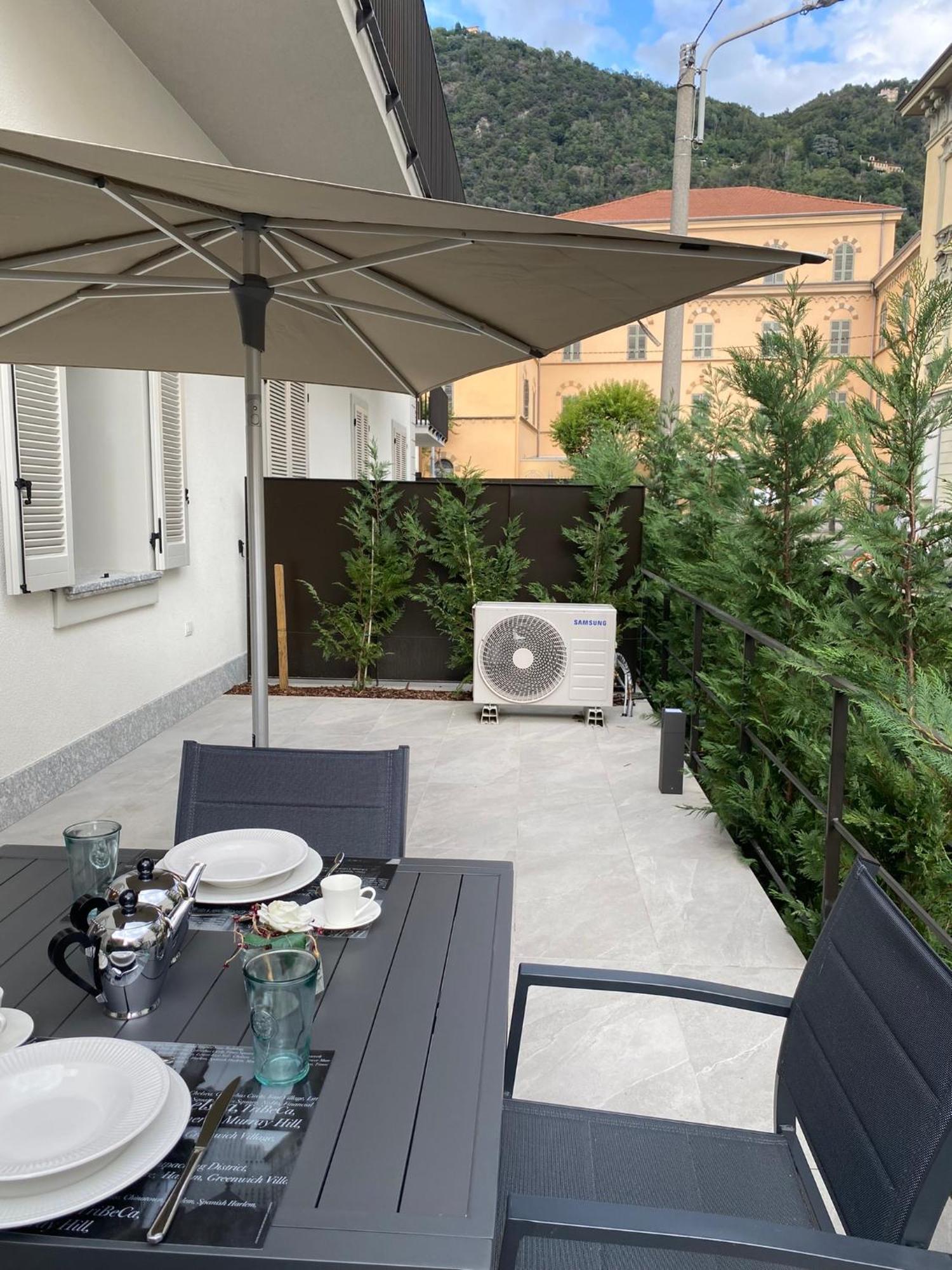 La Casa Di Gio: Piccolo Gioiello In Centro Como Exteriör bild