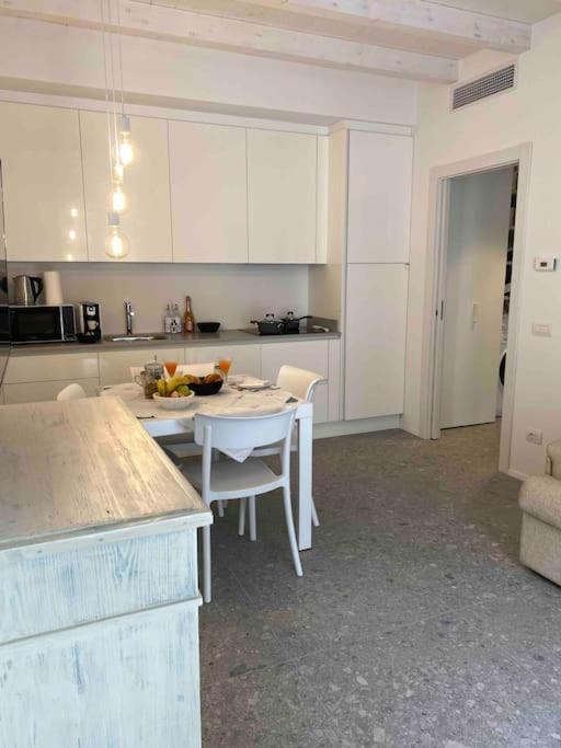 La Casa Di Gio: Piccolo Gioiello In Centro Como Exteriör bild